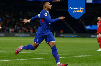 مبابي يسطع رغم الإصابة: الديوك الزرق يحققون فوزًا ساحقًا