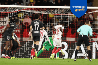 مينامينو يسجل ويقود موناکو للفوز على العملاق الباريسي