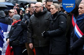 احتجاجات هائلة لليمين المتطرف أمام جامعة السوربون في باريس: غضب شعبي بعد وفاة ناشط على يد اليسار